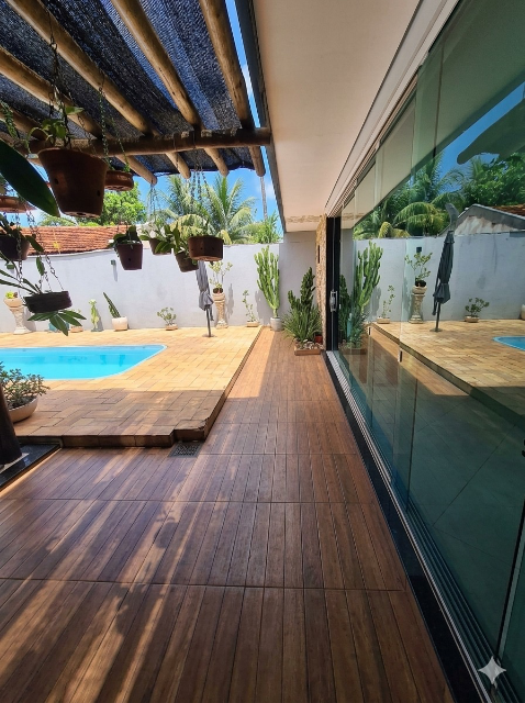 Casa no jardim Paranapunga