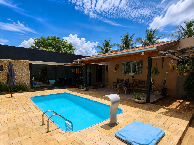 Casa no jardim Paranapunga